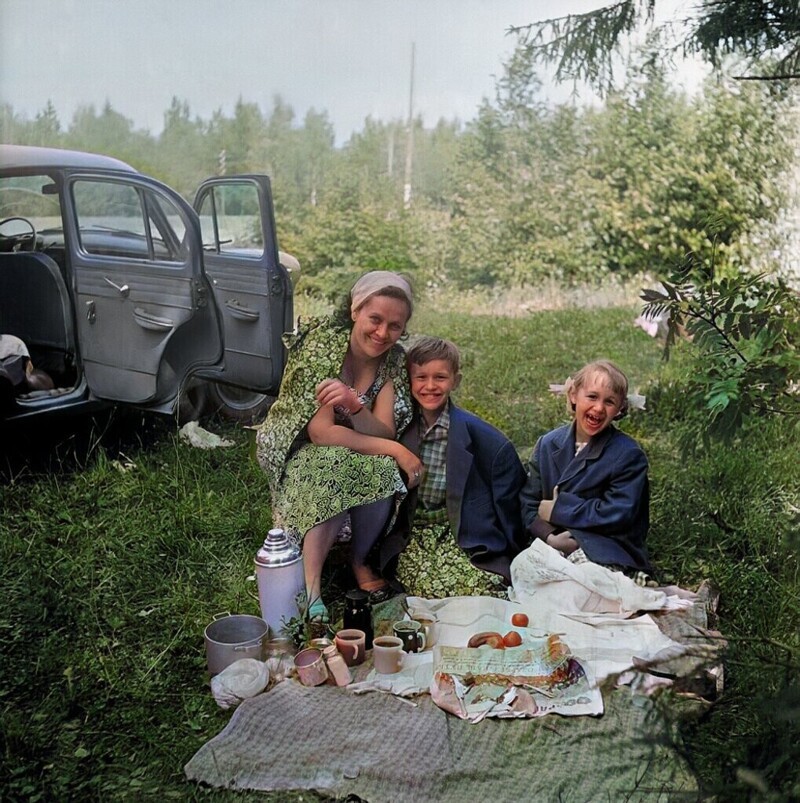 Семейный пикник, Псковская область 1964 год.
