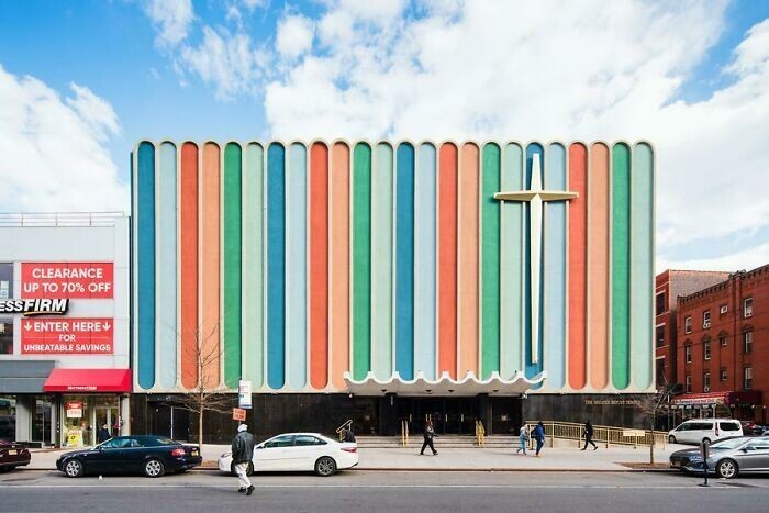 Большой храм-убежище в Гарлеме, США, спроектированный Костасом Махлузаридисом в 1966 году