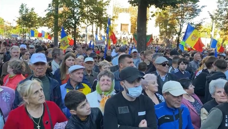 Палатки на площади. Станет ли партия «Шор» ядром протестного движения в Молдове?