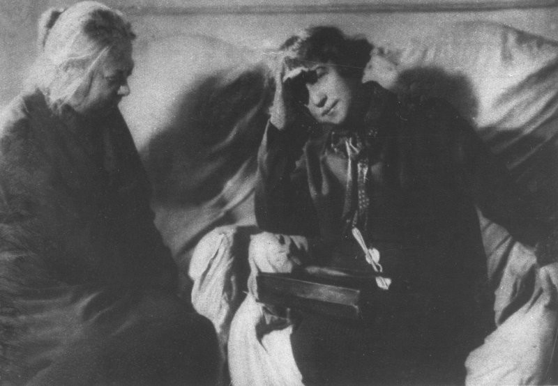 Крупская и Коллантай 1925 г.