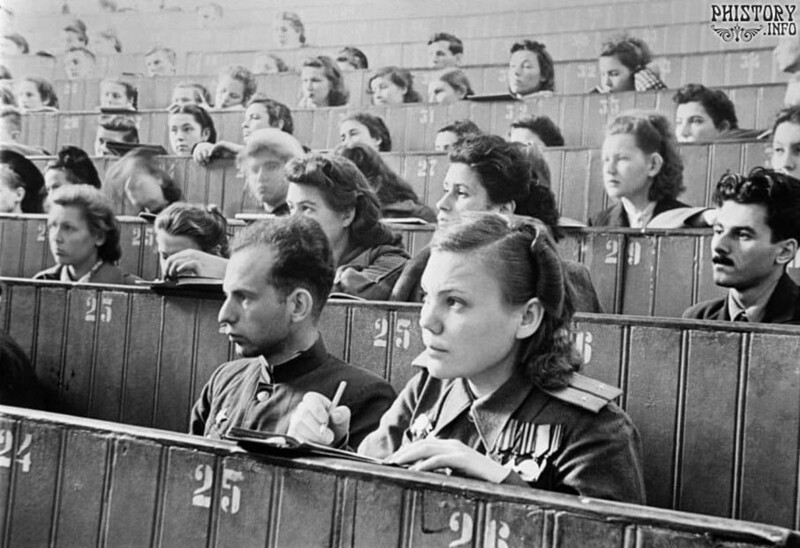 Первая лекция в МГУ им. М.В. Ломоносова после окончания Великой Отечественной войны. 1 сентября 1945 года)