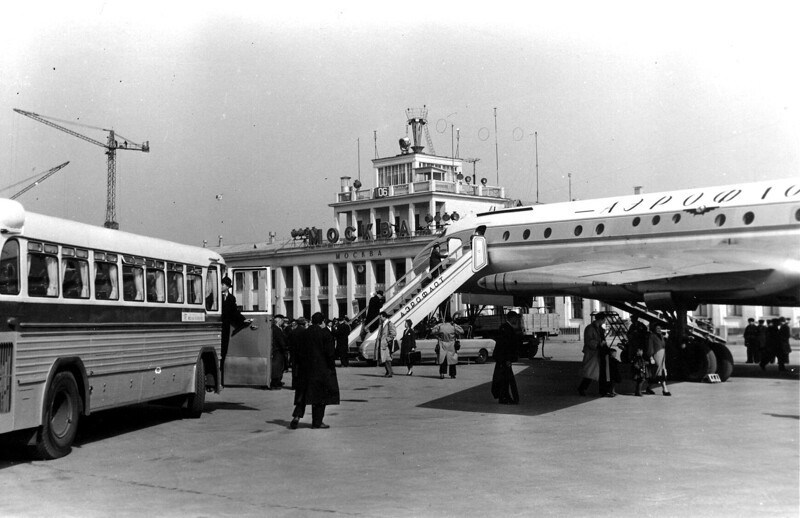 Советский аэропорт Внуково, 1960 год