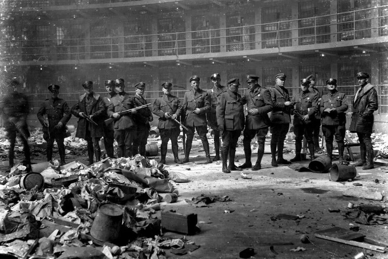 Бунт в тюрьме. Фото сделано после бунта в Иллинойсе, США. 1931 год