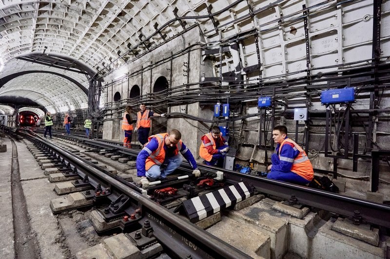 Кто работает в метро Москвы ночью