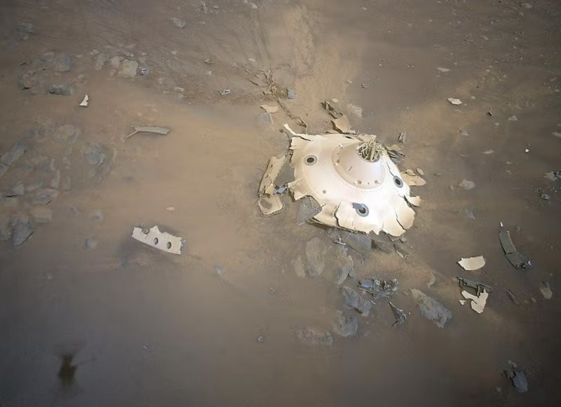 Еще не приземлились, а уже намусорили: сколько мусора скопилось на поверхности Марса