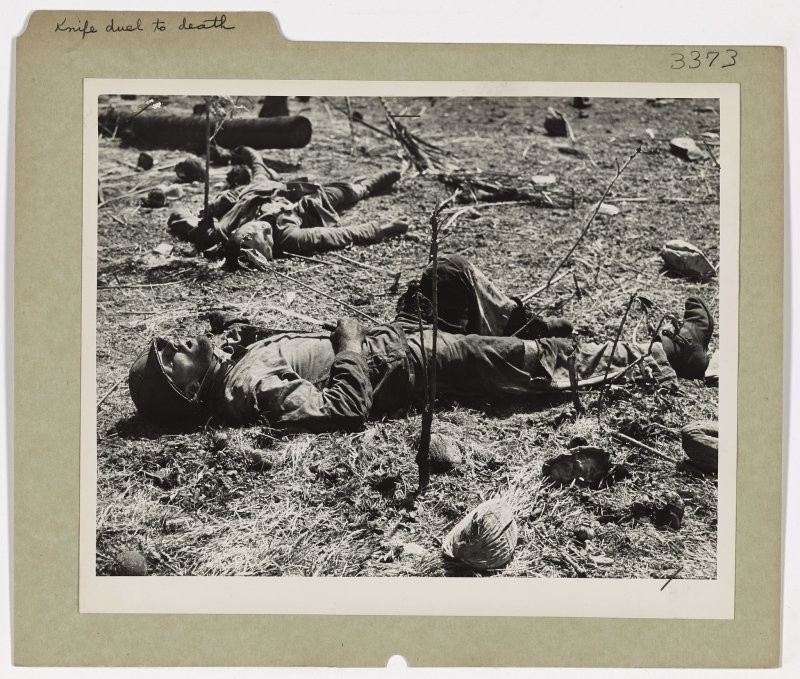 Американский морской пехотинец погибший на острове Энгеби, атолл Эниветок. 1944-й год