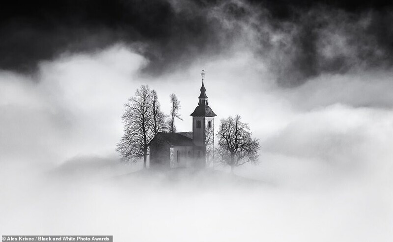Церковь Святого Томаса в посёлке Свети Томаж, Словения. Фотограф Ales Krivec