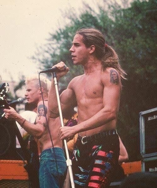 20. Red Hot Chili Peppers в 1986 году