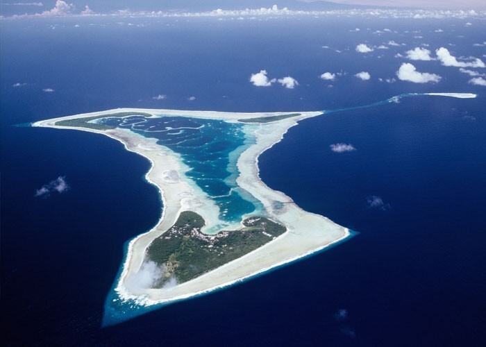 Острова Дезаппуэнтман ("Острова разочарования") - группа островов во Французской Полинезии. Их открыл британец Джон Байрон в 1765 году. Он назвал их так, потому что местные жители относились к нему враждебно