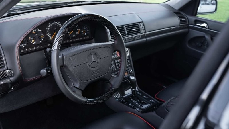 Cуперседан Renntech S76R: переосмысленный рестомод Mercedes-Benz 600SEL W140 с 7,6-литровым V12
