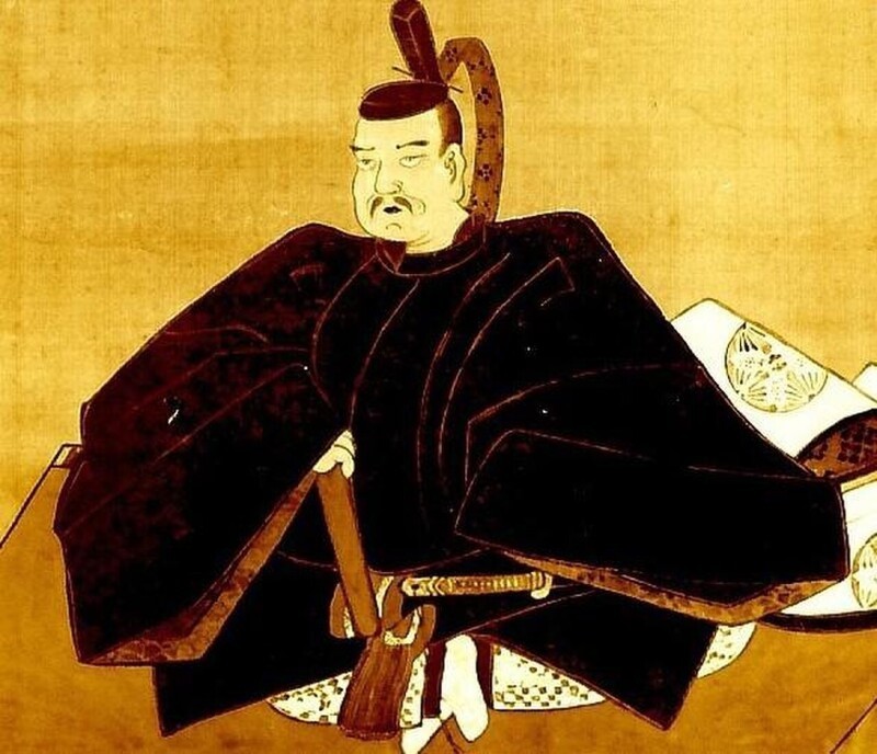 Тайра-но Масакадо - легендарный японский военачальник, возглавивший восстание 935-941 годов против японского правительства. После его смерти люди начали почитать его как божество, и возвели в честь него святилище
