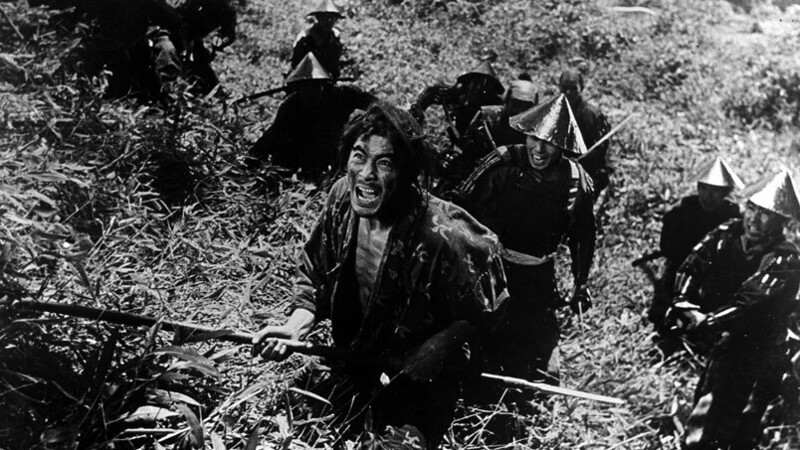 После распада сословия самураев некоторые из них стали фермерами. Многие работали в городе Аомори, где высаживали яблоки. Позже Аомори стал "яблочной столицей" Японии