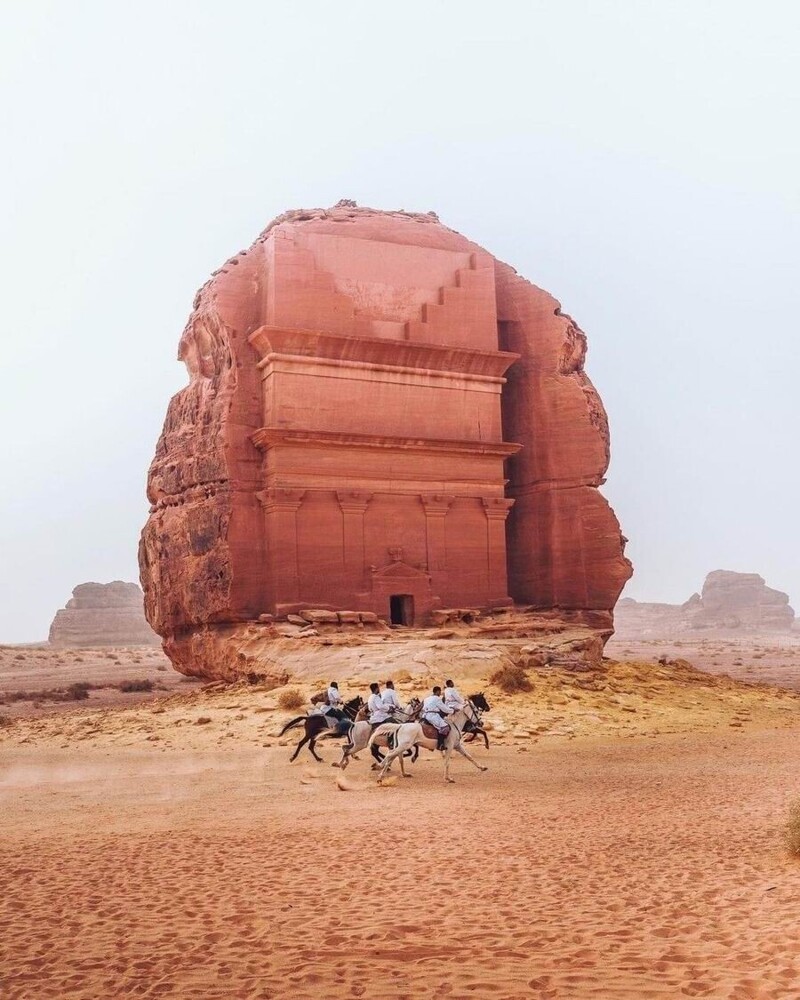 Археологический памятник Мадаин Салих (Аль-Хиджр) недалеко от Аль-Ула, Саудовская Аравия