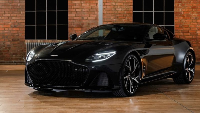 Полуразбитый Aston Martin DB5 Джеймса Бонда продан с аукциона за более чем 3 миллиона долларов