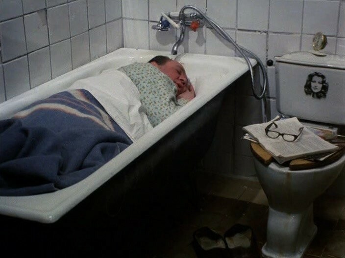 Отчего в СССР ставили чугунные ванны вместо стальных?