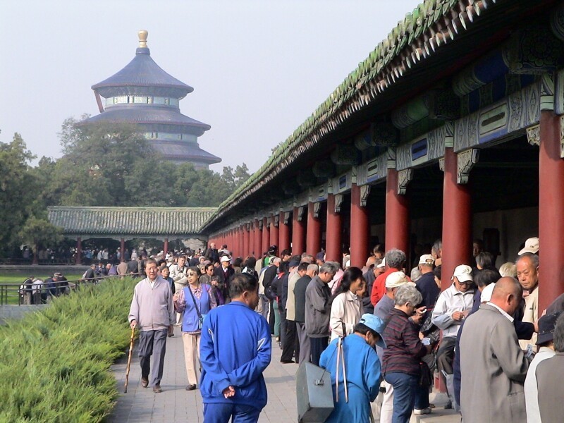 По воскресеньям в Китае в Храмы ходит больше людей, чем во всей Европе