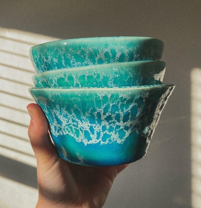 "Это мои первые чаши из керамики, которые я сделала сама"