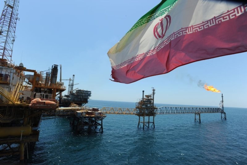 Зачем Иран будет покупать у России нефть, если у него своей полно