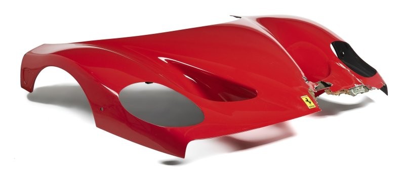 Повреждённый карбоновый «капот» Ferrari F50 продали за 600 тысяч рублей