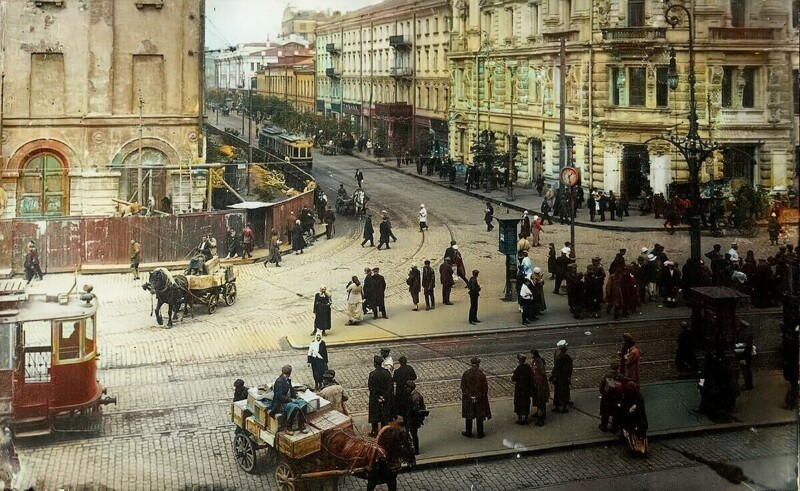 На пересечении Неглинной и Театрального проезда, 1925 год.