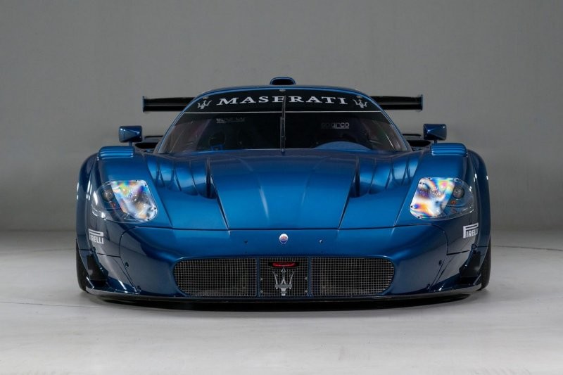 Супер-редкий гоночный Maserati MC12 Versione Corse выставлен на продажу, но его первый владелец никогда не ездил на нём