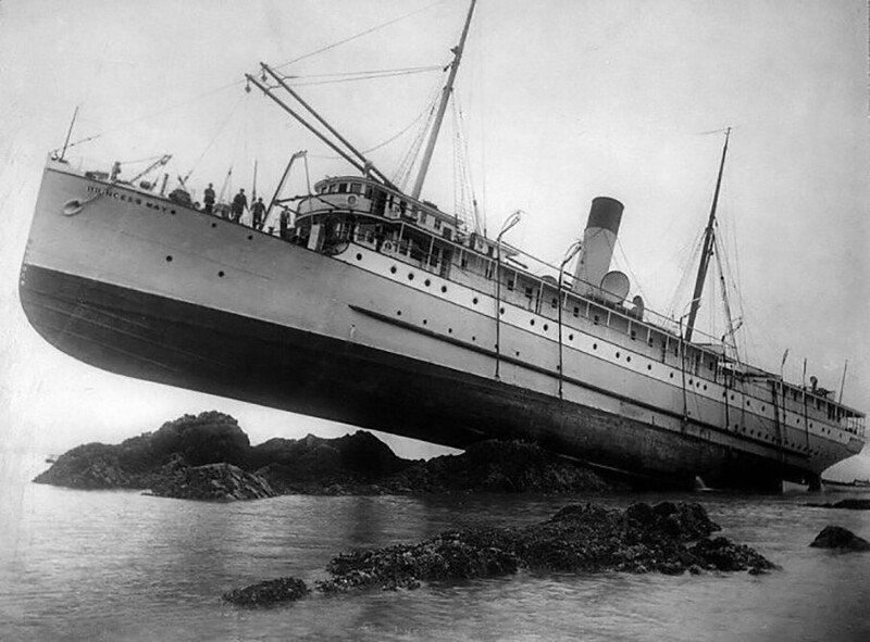 Выброшенный на скалы пароход Ss Princess May на Аляске, 1910 год