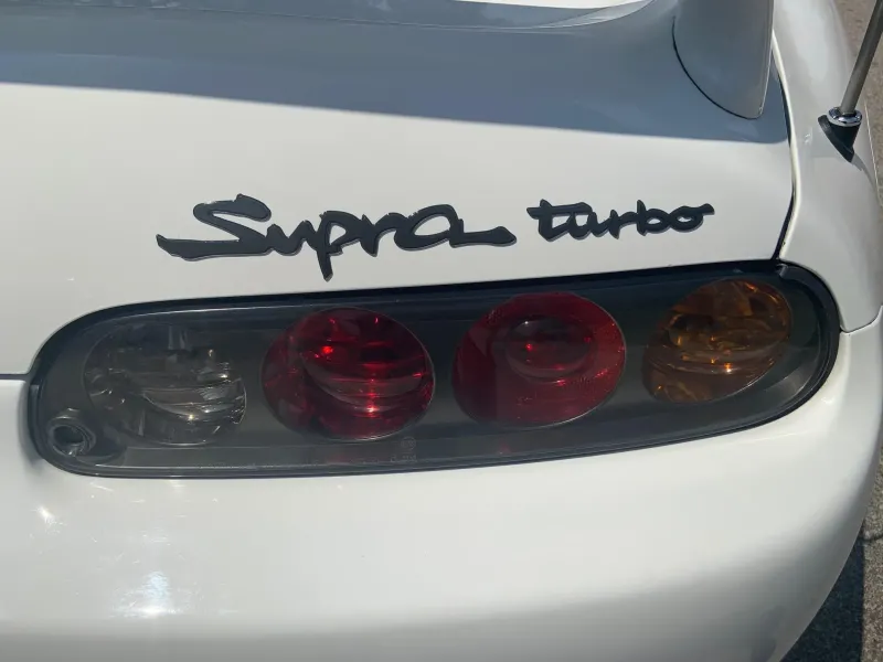 25-летнюю Toyota Supra с большим пробегом продали по рекордной цене