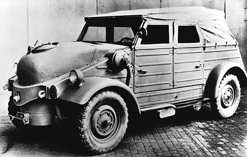 Автомобиль Volkswagen Type 82, 1944 год. Машина передвигалась на дровах.
