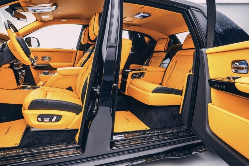 Rolls-Royce Phantom Mansory: супер-роскошный седан с неоднозначным стилем стоимостью почти миллион евро