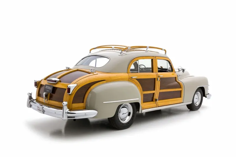 Chrysler Town & Country Sedan 1948 года: роскошный седан с деревянным кузовом