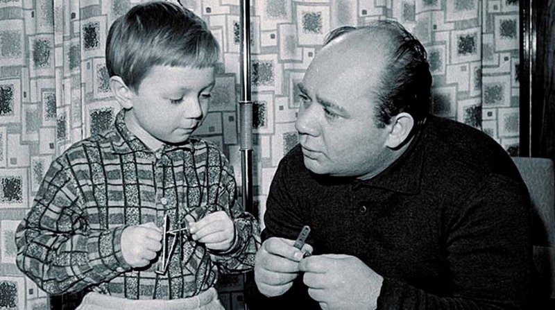 Отцы и Дети: почему Евгению Леонову не хватало любви своего сына