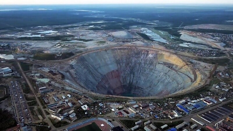 Алмазный рудник (Якутия)