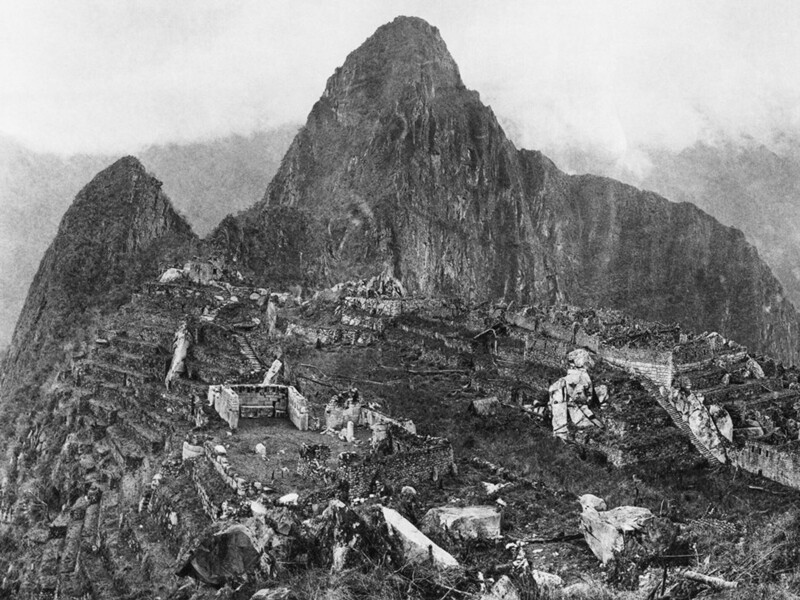 Первое фото в то время, когда исследователь Хайрам Бингем открыл Мачу-Пикчу, 1912 год