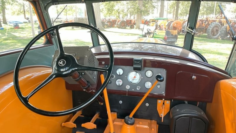 Очень редкий, новаторский гибрид автомобиля и трактора 1938 года выставлен на продажу