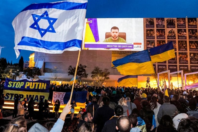 На поводке у США: Израиль заставили вооружать Украину официально