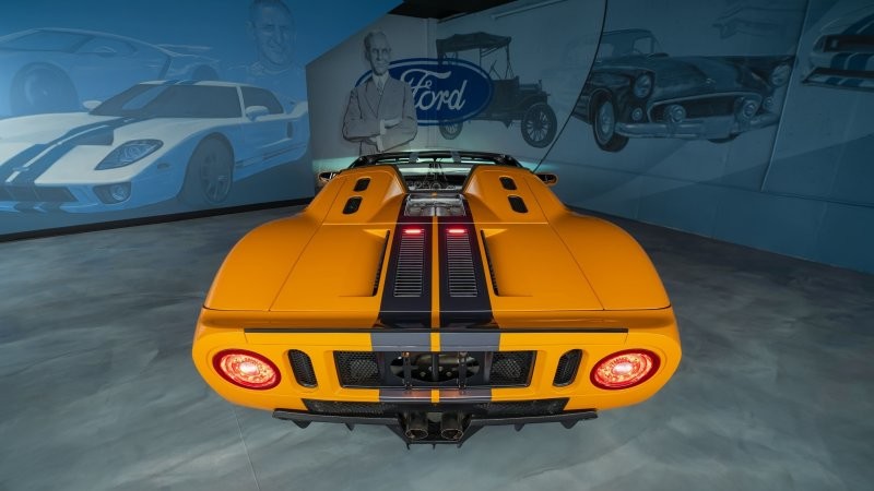 Потрясающий Ford GTX1 с кузовом Targa: настоящая редкость
