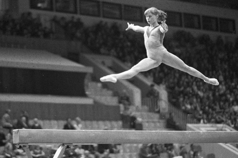 “Ты вечно ищешь повода ничего не делать”: как тренер сломал жизнь гимнастке Елене Мухиной