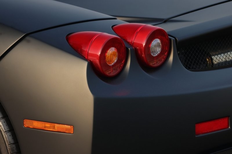 Уникальный черный матовый Ferrari Enzo будет продан с аукциона