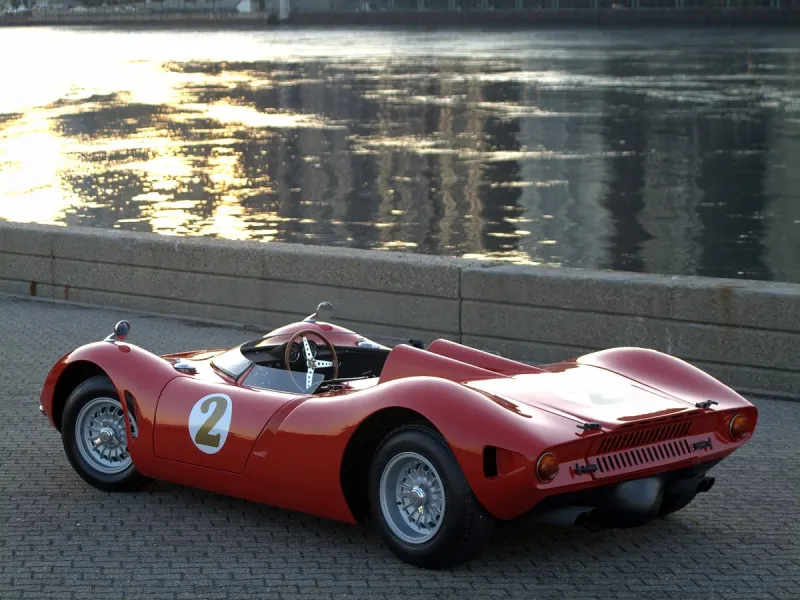 Bizzarrini Manta 1968 года: шедевр итальянского клиновидного автодизайна