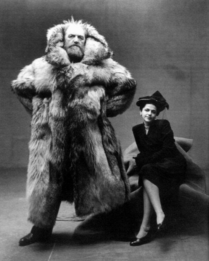 17. Портрет исследователя Арктики Петера Фройхена и его жены, модного иллюстратора Дагмар Кон. Фотография 1947 года