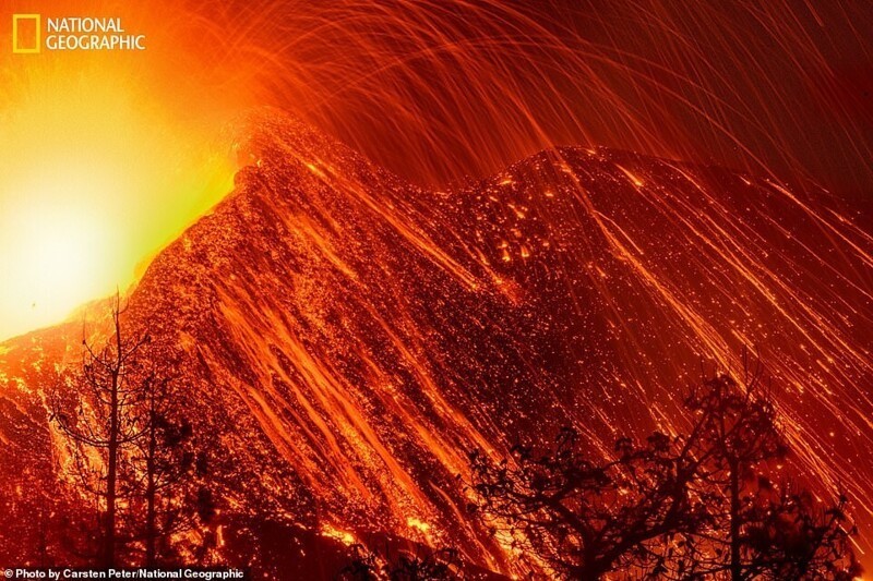 Извержение вулкана. Карстен Питер