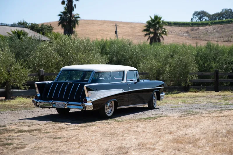 Chevrolet Bel Air Nomad 1955 года выпуска, когда-то принадлежавший Брюсу Уиллису, готов отправится к новому владельцу