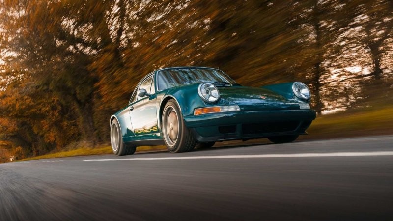 Рестомод Porsche 911 поколения 964 представлен тюнером Theon Design