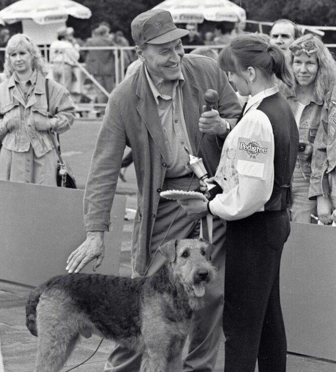 Николай Николаевич Дроздов на национальной выставке собак всех пород «Россия-95» в Москве, 1995 год
