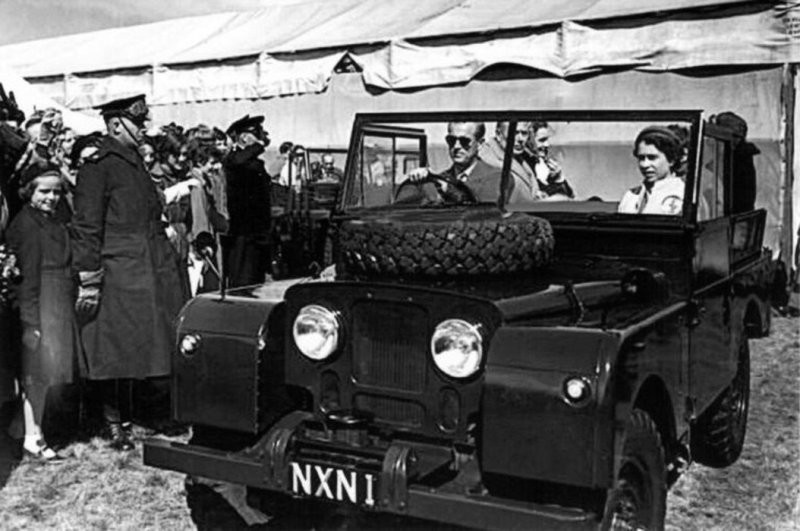 Личный Land Rover короля Георга VI выставлен на аукцион