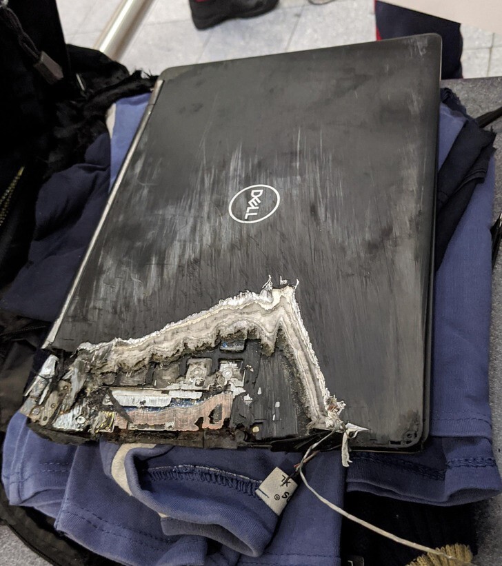 «Мой ноутбук переехала багажная тележка в аэропорту»