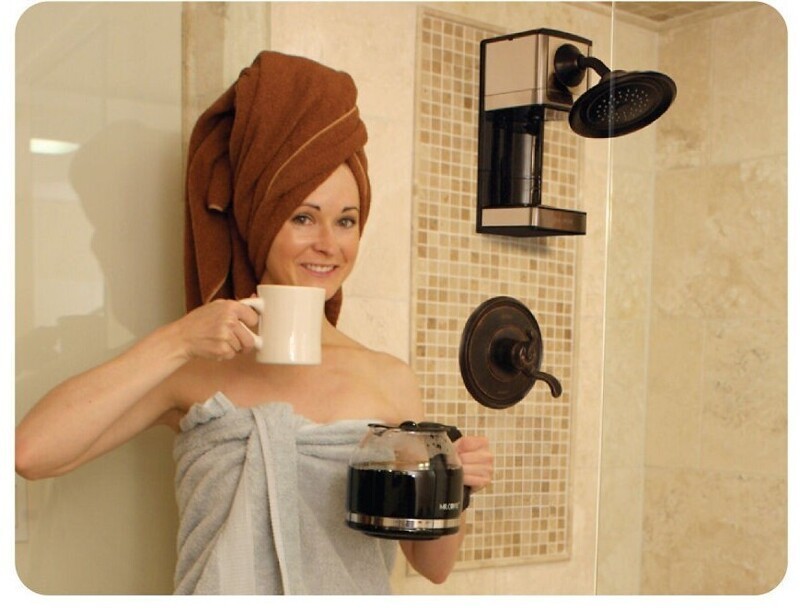Душ-кофеварка: попейте кофе после ванны!