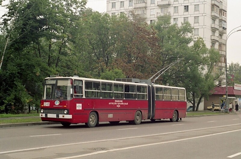 Троллейбус Икарус–280Т, 2001 год, Москва