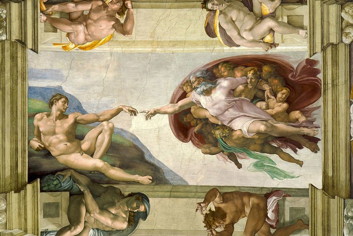 27. Микеланджело нарисовал все фрески потолка Сикстинской капеллы стоя, включая самую известную часть — «Сотворение Адама»