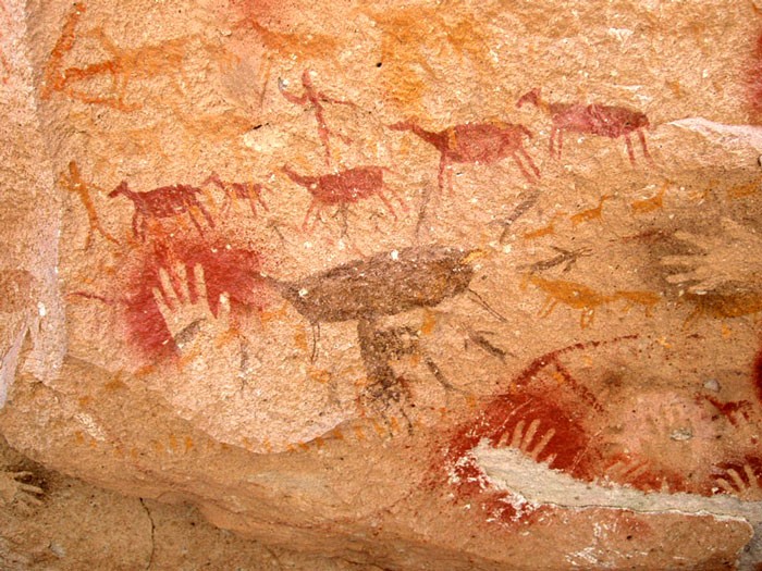 6. Недавнее открытие в Испании показало, что самым старым рисункам, сделанным людьми, более 42 000 лет